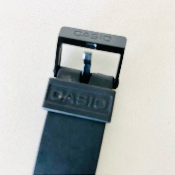 VINTAGE Retro Black Band Gold Hand Time Stainless Steel Circle Face Unisex Watch - Picture 5 of 7